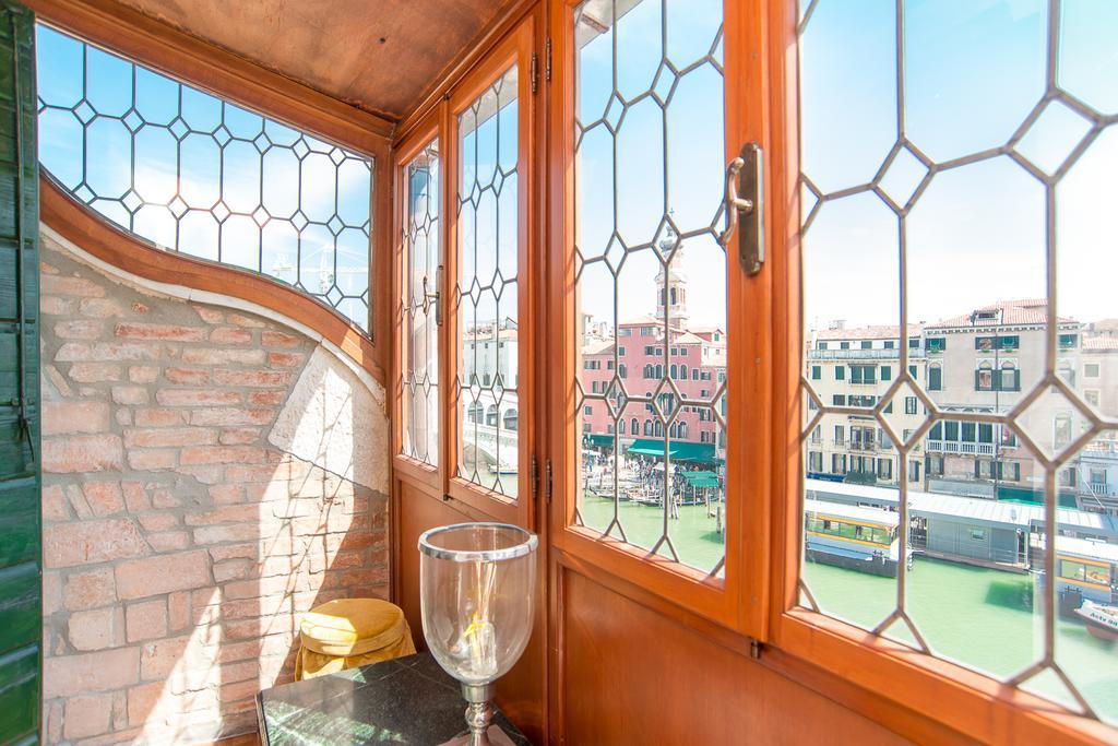 Rialto Terrace On The Grand Canal เวนิส ห้อง รูปภาพ